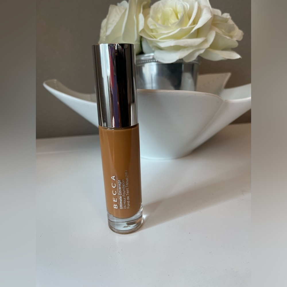 BECCA Cosmetics Foundation